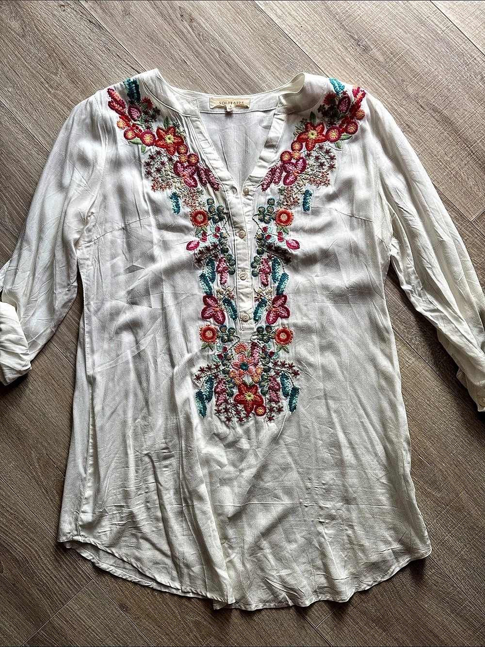 Solitaire Floral Embroidered Boho Tunic White & Pink - adult sm